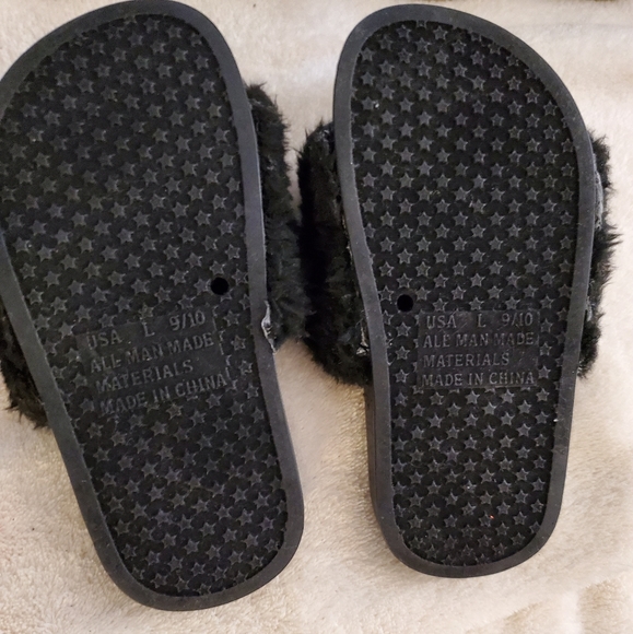 Bebe sandal size large 9/10 Black And Gold - Picture 3 of 5